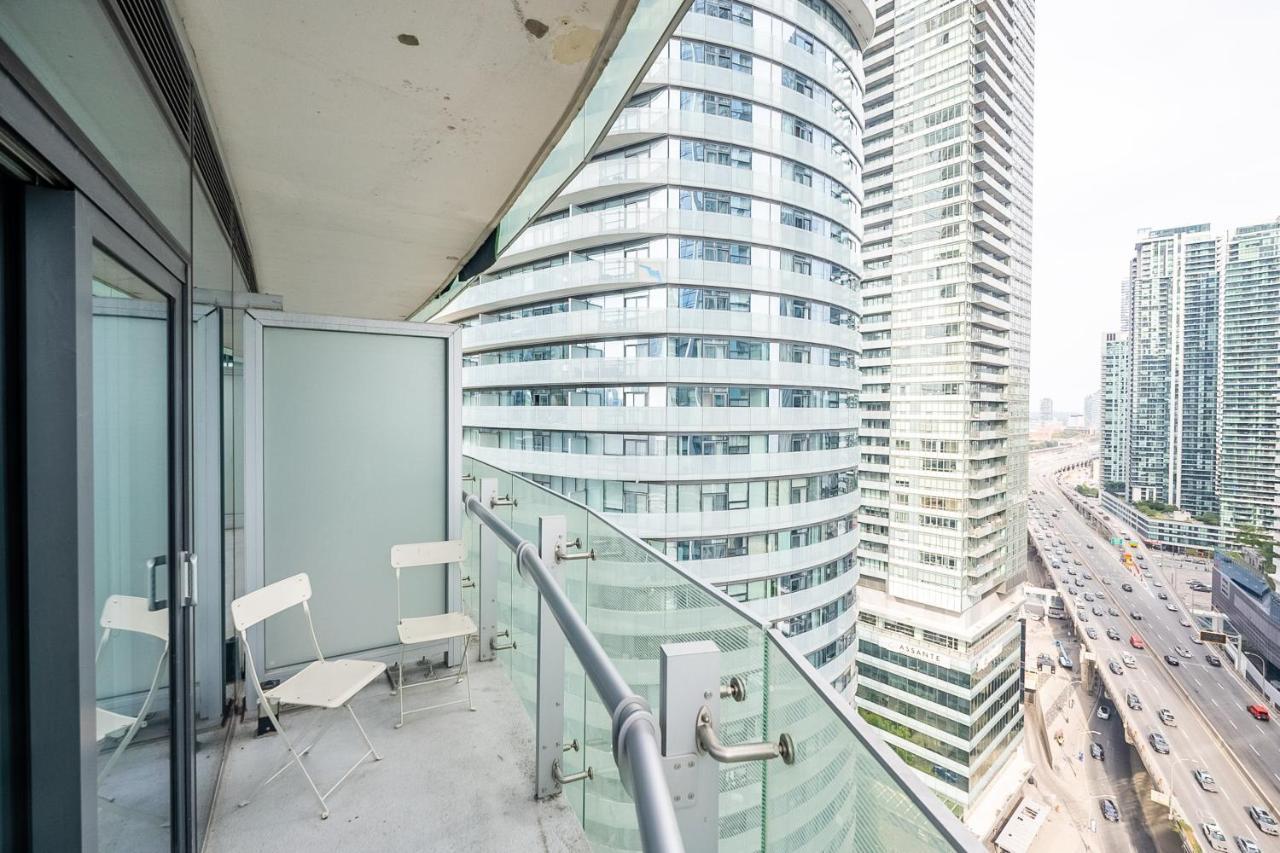 Globalstay. Amazing Downtown Apartments トロント エクステリア 写真