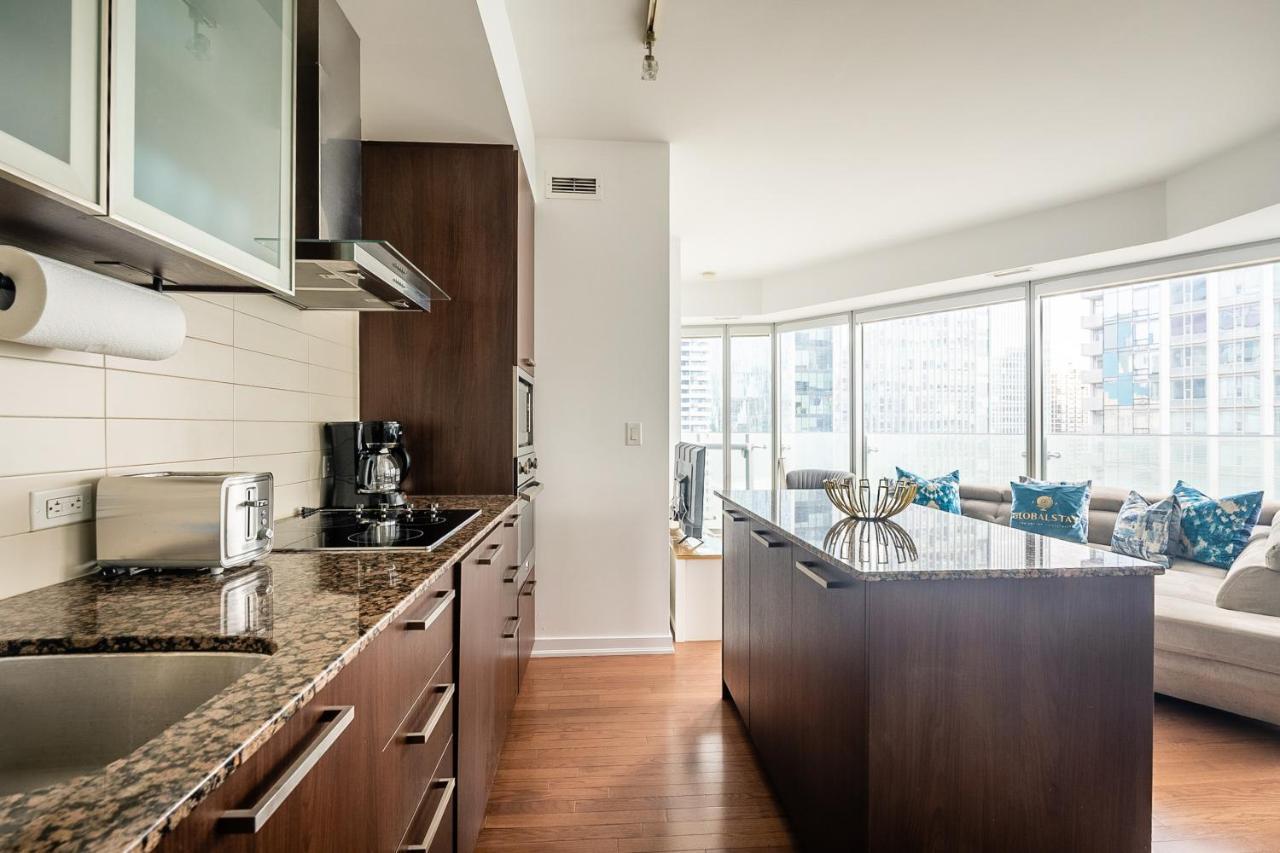 Globalstay. Amazing Downtown Apartments トロント エクステリア 写真