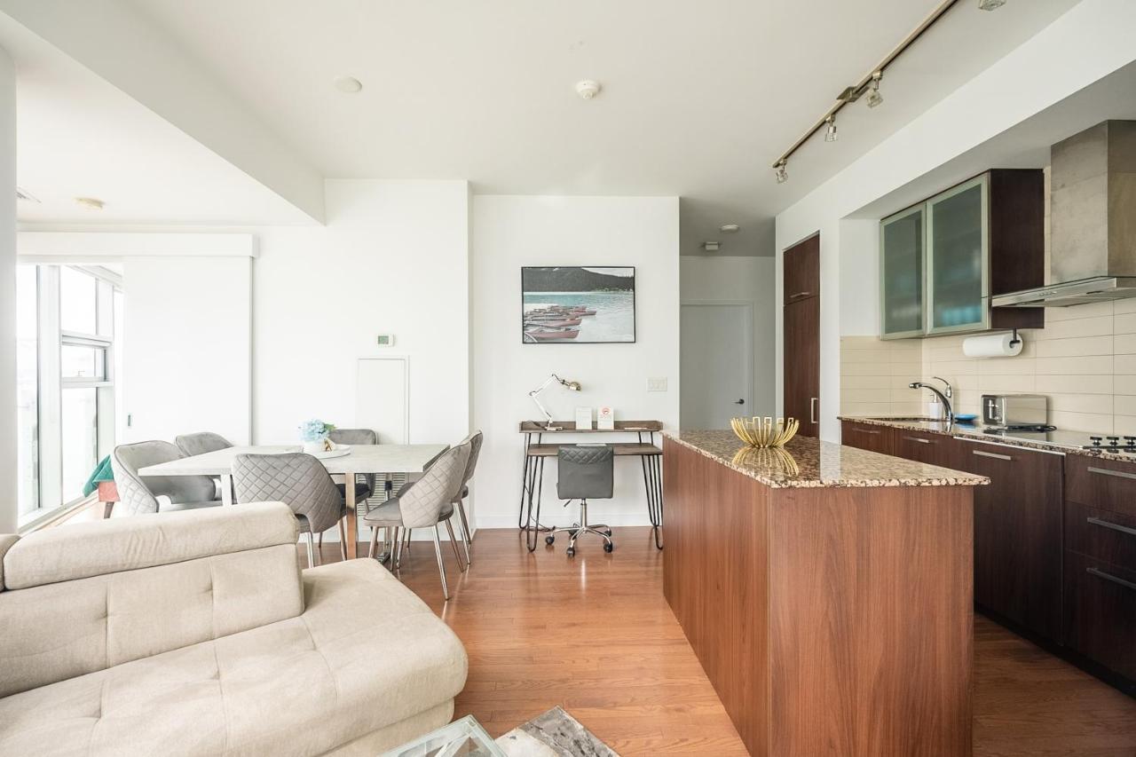 Globalstay. Amazing Downtown Apartments トロント エクステリア 写真